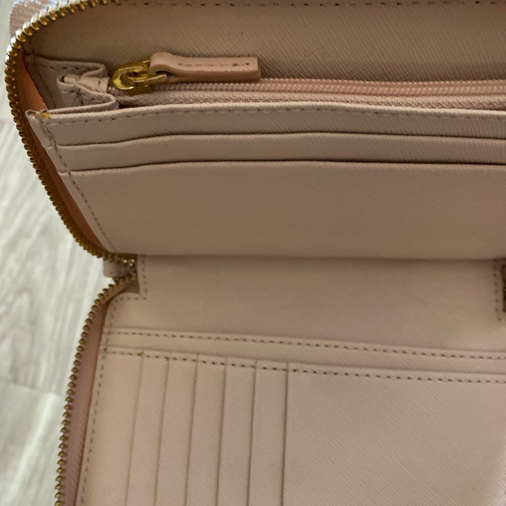 Tory Burch Zip Around Wallet Wristlet Blush Pink | Saffiano Leather | Like New - Picture 9 of 9